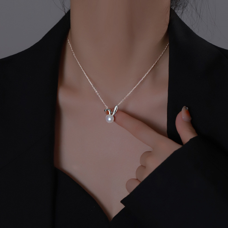Women Accessories Meaning - Cute Rabbit Pearl Pendant Necklace Clavicle