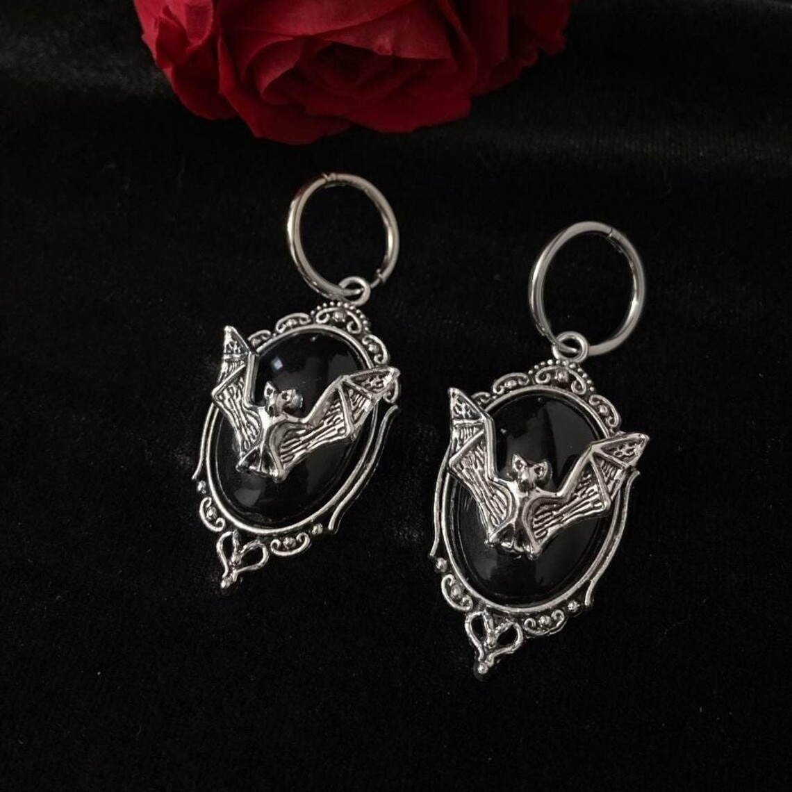 Vampire bat earrings,Gothic je - Women'S Victorian Accessories 评论和价格