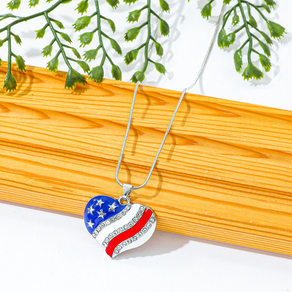 Fashion Charm Necklace America - Women'S Accessories Accessorize 评论和价格