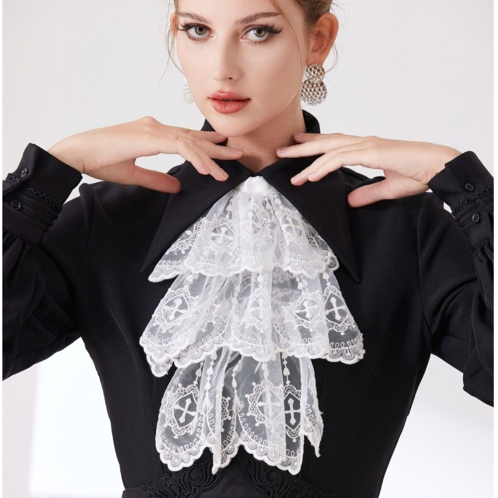 Victorian Style Lace Jabot Col - Women'S Victorian Accessories 评论和价格
